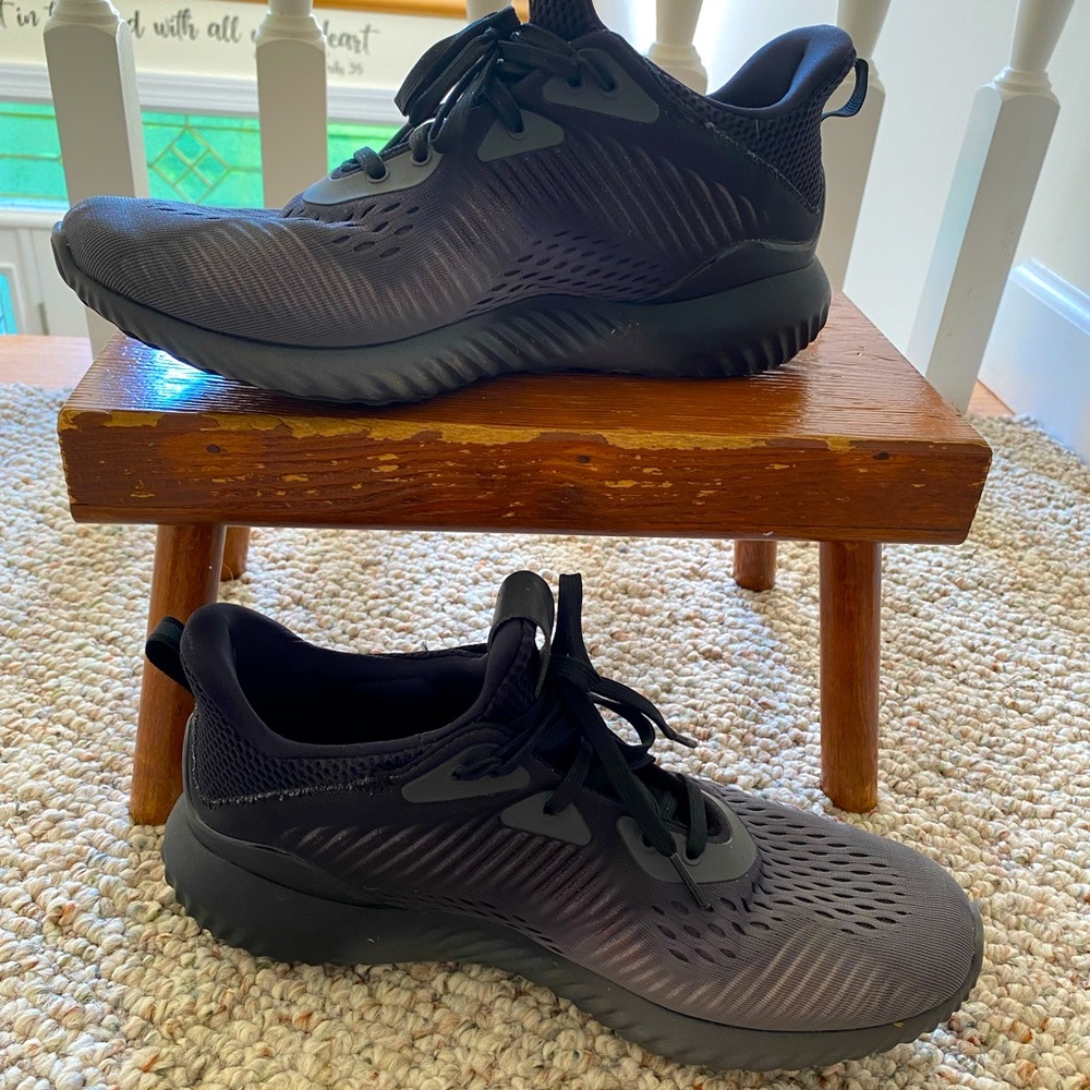 Adidas Alpha Bounce Men’s Size 9